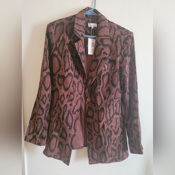 WeWoreWhat Shaped Long Blazer in Brown Snakeskin - Picture 3 of 4